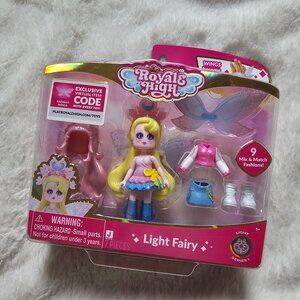 Royale High 3” Light Fairy Fashion Doll Figure 9 Accessories Virtual Code NIB